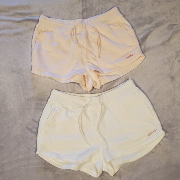 Two Pairs Chloe Ting Athleisure Shorts in Peach and Cream, size S - Picture 1 of 5